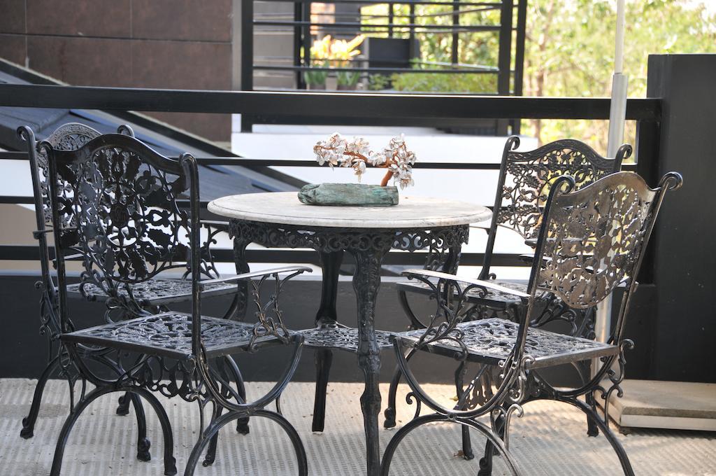 Date & Dine Resort Antipolo Exterior photo
